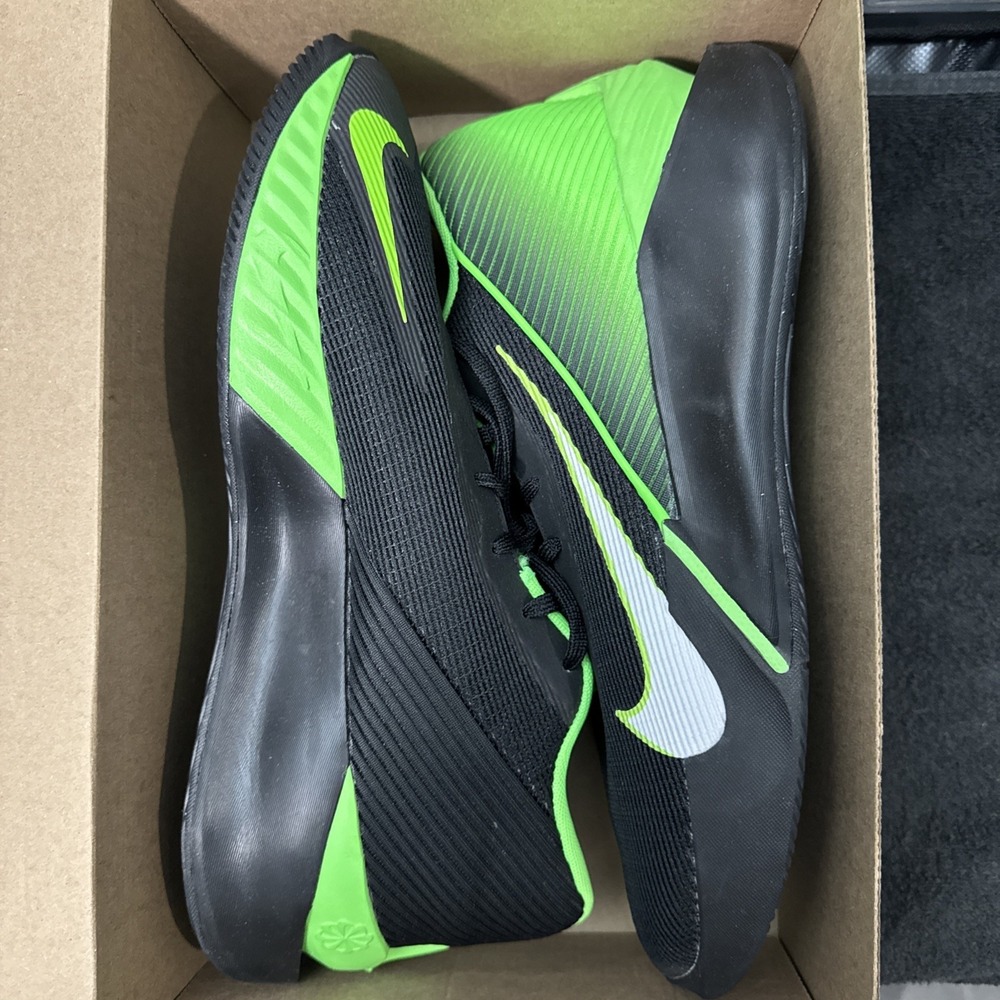 Nike G.T. Jump Academy Men's Size 12 Black White Green Strike basketball shoes